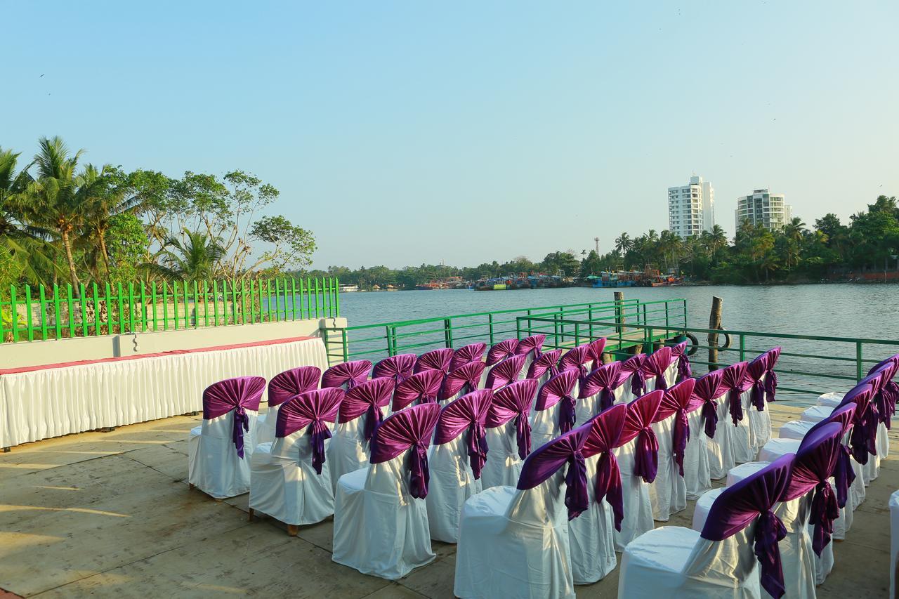 Global Backwater Resort Kollam Exterior foto