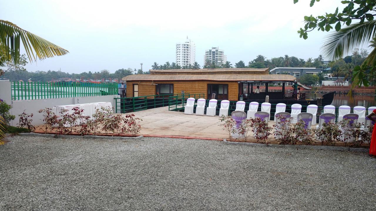 Global Backwater Resort Kollam Exterior foto