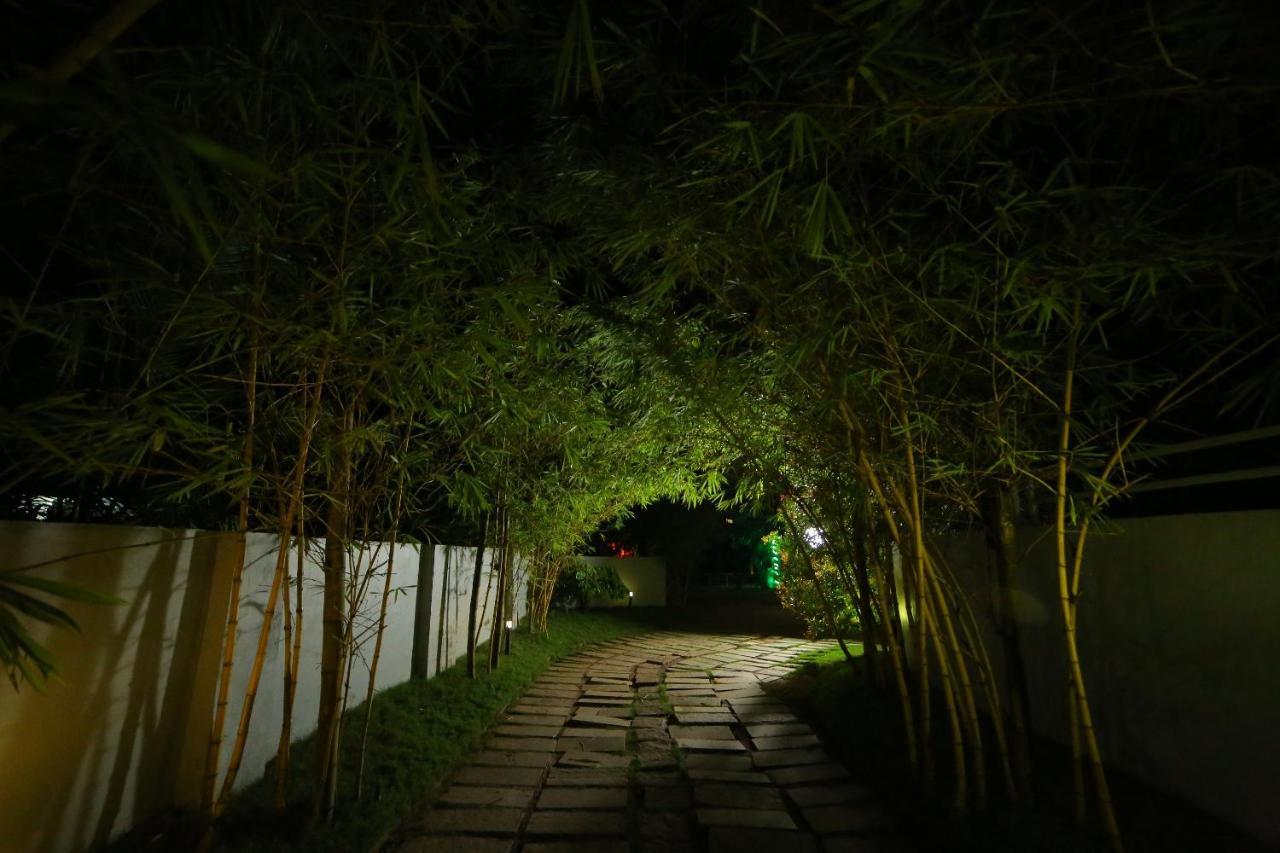Global Backwater Resort Kollam Exterior foto